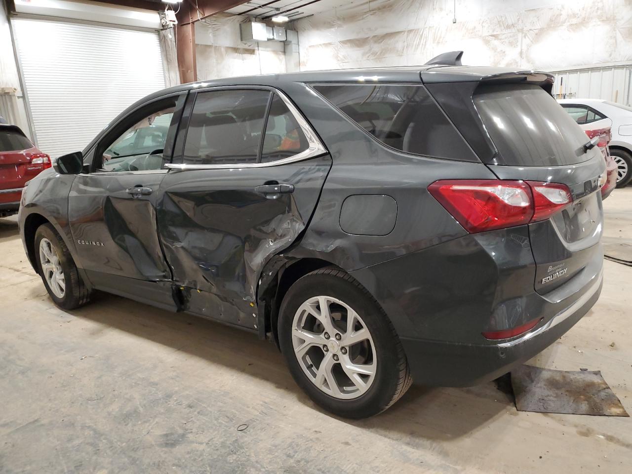 Photo 1 VIN: 3GNAXUEV6KS667007 - CHEVROLET EQUINOX 