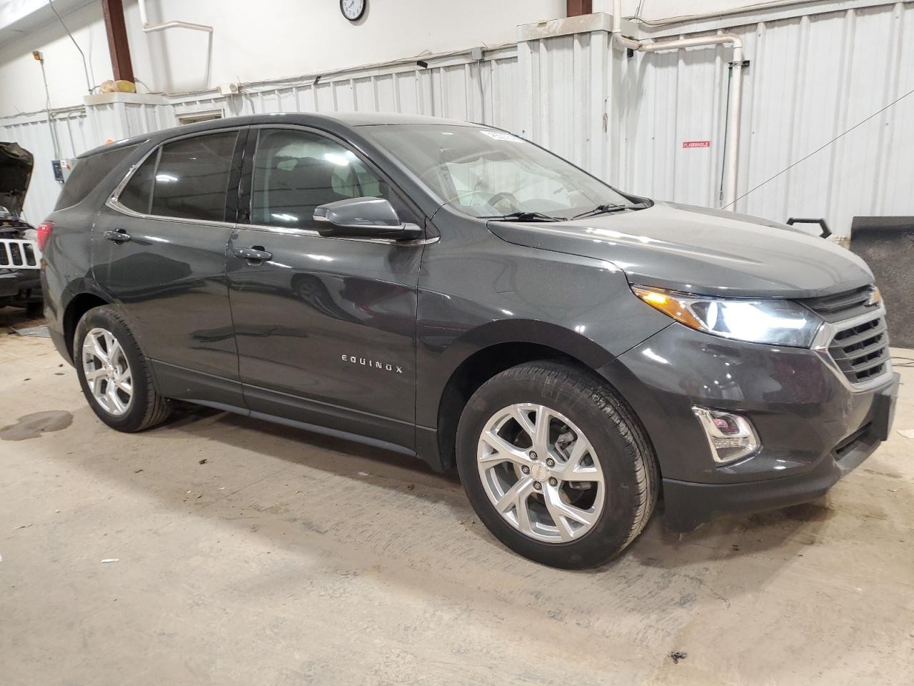 Photo 3 VIN: 3GNAXUEV6KS667007 - CHEVROLET EQUINOX 