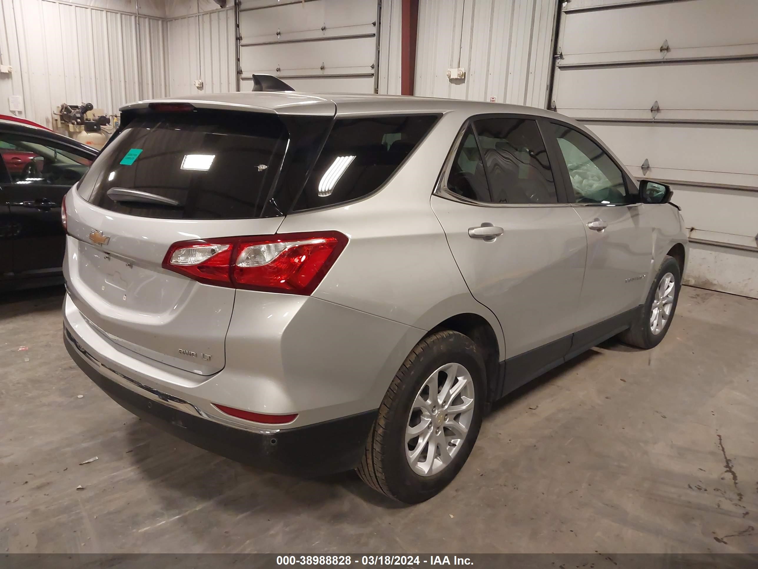 Photo 3 VIN: 3GNAXUEV6MS125571 - CHEVROLET EQUINOX 