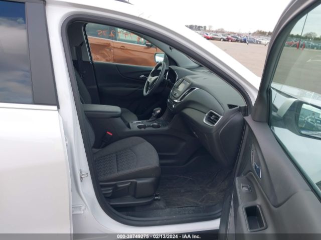 Photo 4 VIN: 3GNAXUEV6NL301319 - CHEVROLET EQUINOX 