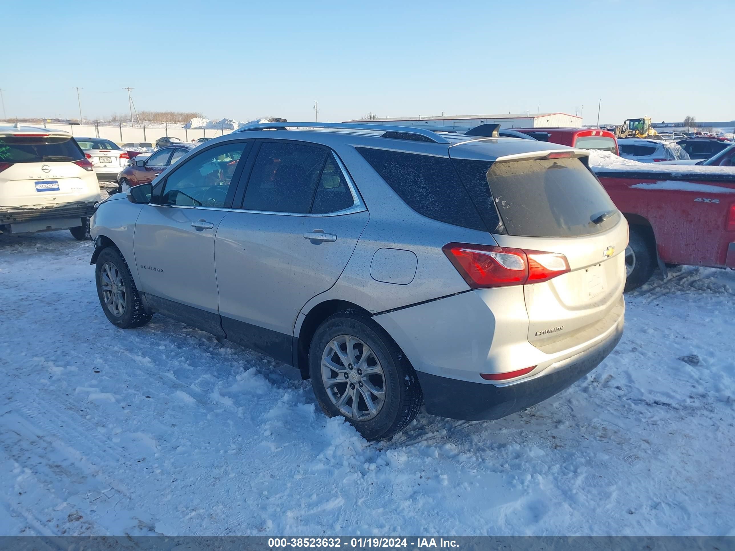 Photo 2 VIN: 3GNAXUEV8KL228627 - CHEVROLET EQUINOX 