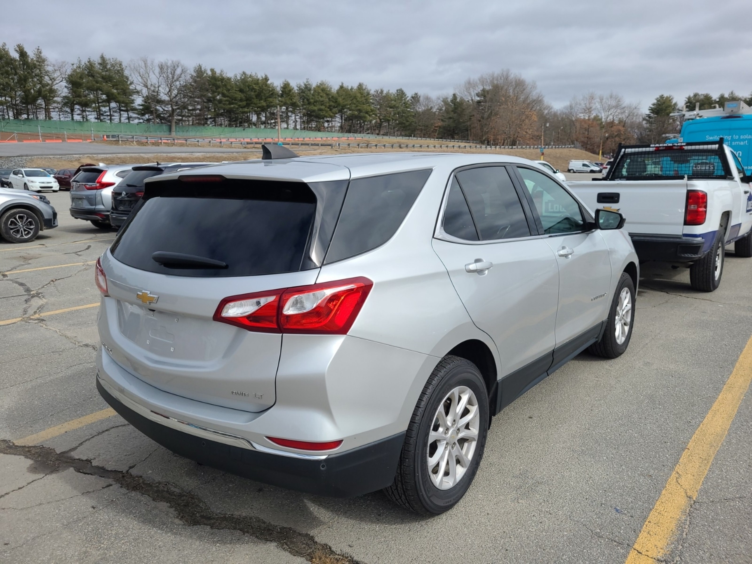 Photo 2 VIN: 3GNAXUEV9LS504742 - CHEVROLET EQUINOX 