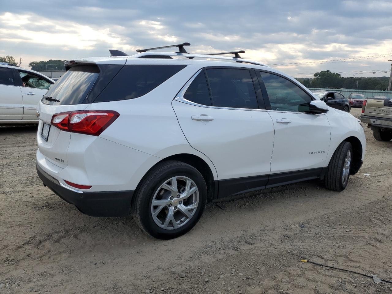 Photo 2 VIN: 3GNAXVEXXLS611161 - CHEVROLET EQUINOX 