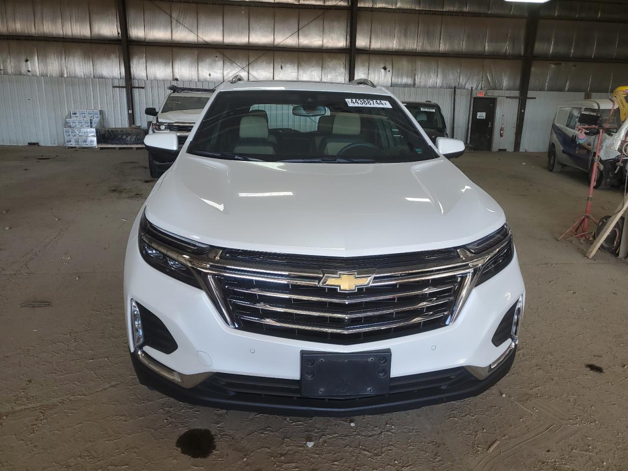 Photo 4 VIN: 3GNAXXEV0NS185252 - CHEVROLET EQUINOX 