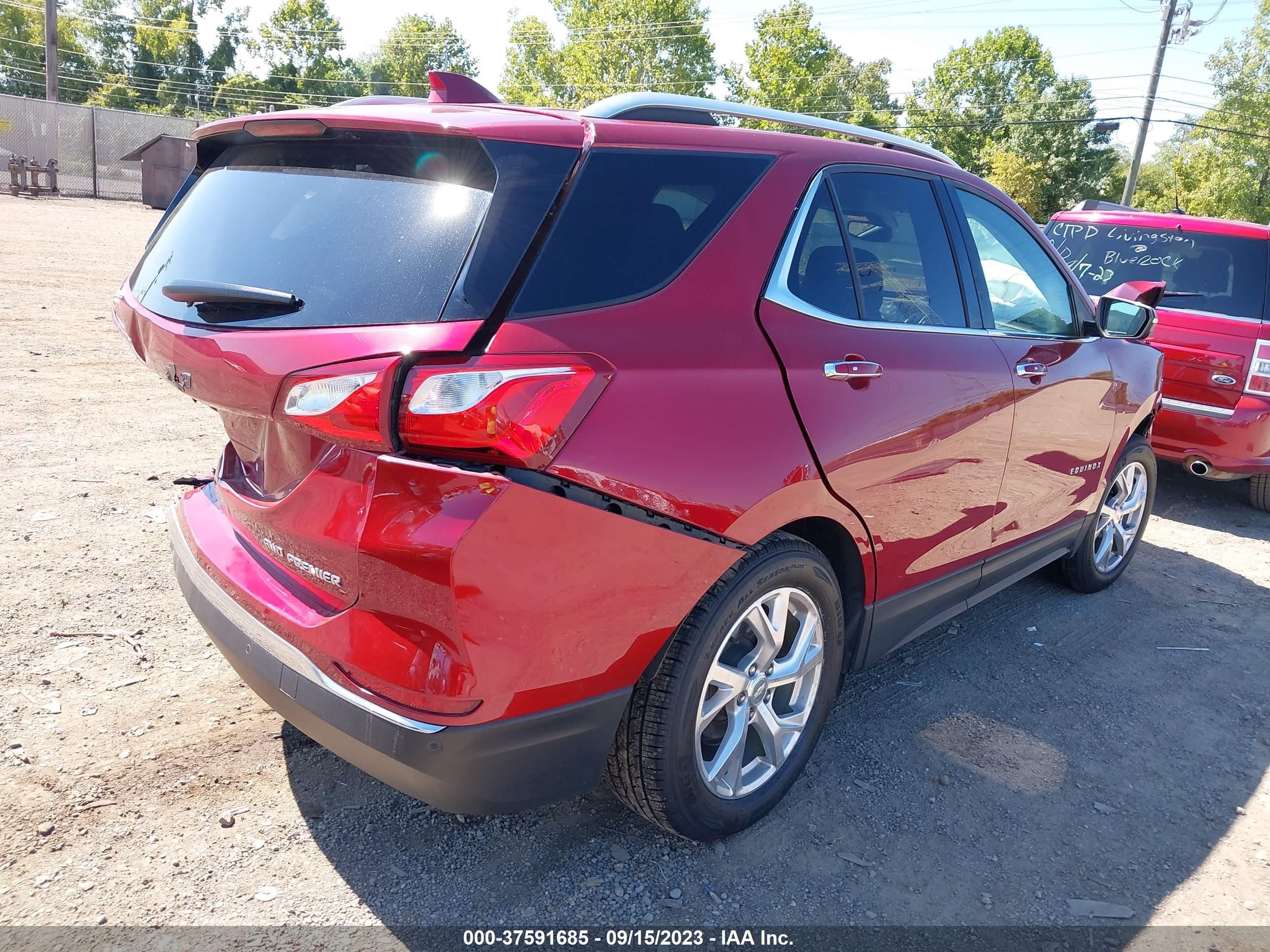 Photo 3 VIN: 3GNAXXEV8KS617310 - CHEVROLET EQUINOX 