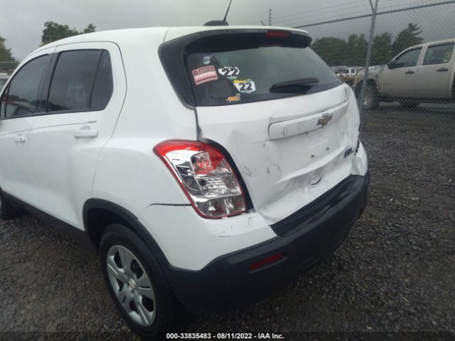 Photo 5 VIN: 3GNCJKSB0FL238129 - CHEVROLET TRAX 