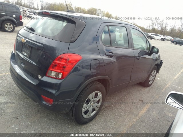 Photo 3 VIN: 3GNCJKSB0JL346064 - CHEVROLET TRAX 