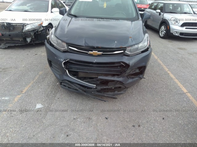 Photo 5 VIN: 3GNCJKSB0JL346064 - CHEVROLET TRAX 