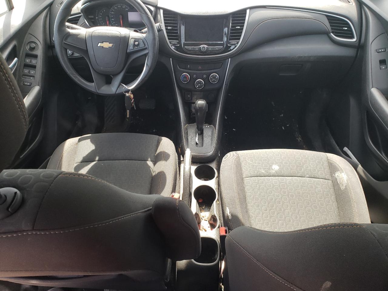 Photo 7 VIN: 3GNCJKSB0JL391425 - CHEVROLET TRAX 