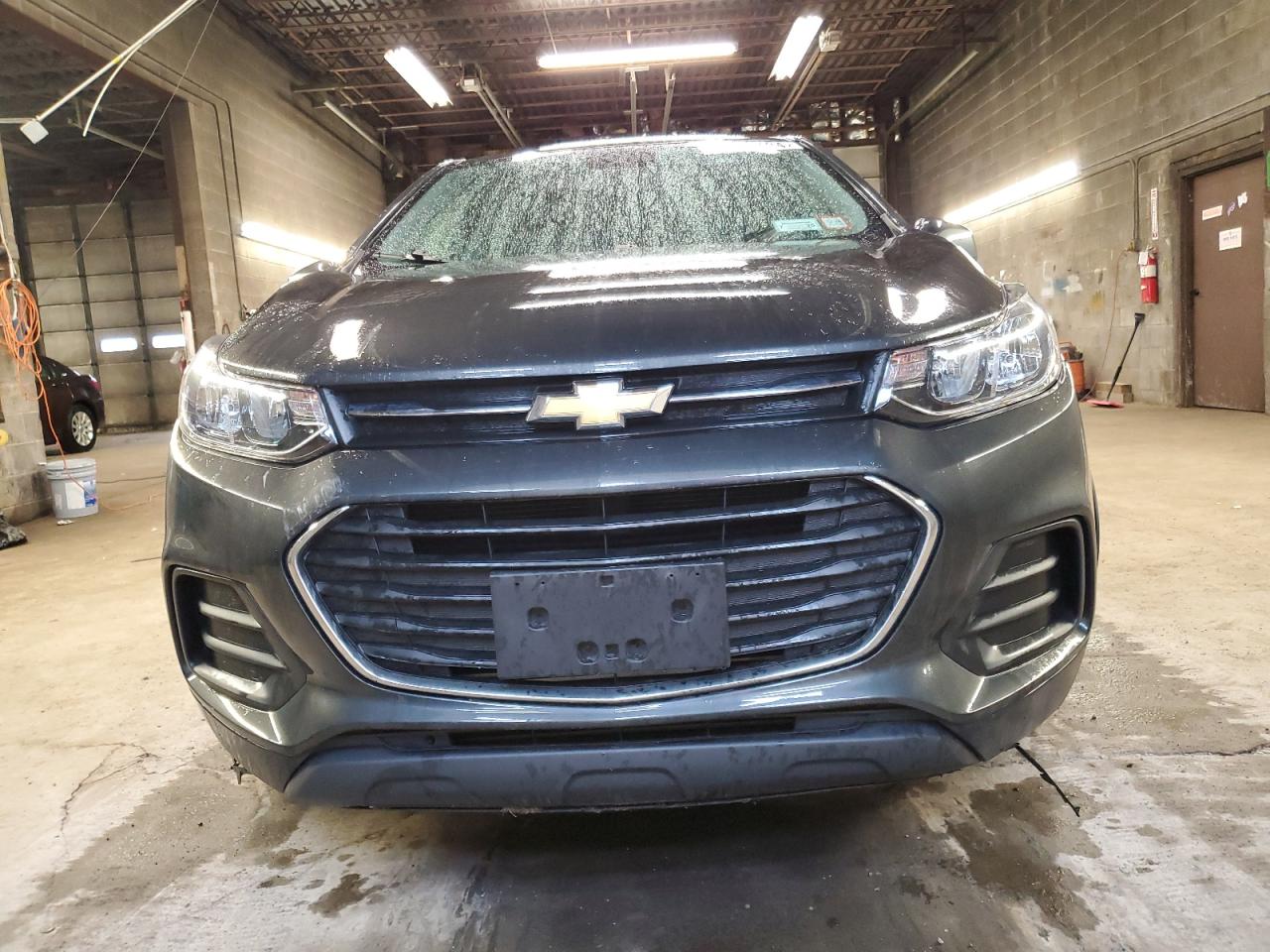 Photo 4 VIN: 3GNCJKSB0KL138039 - CHEVROLET TRAX 