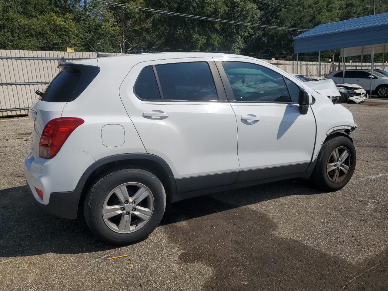 Photo 2 VIN: 3GNCJKSB0KL218537 - CHEVROLET TRAX 