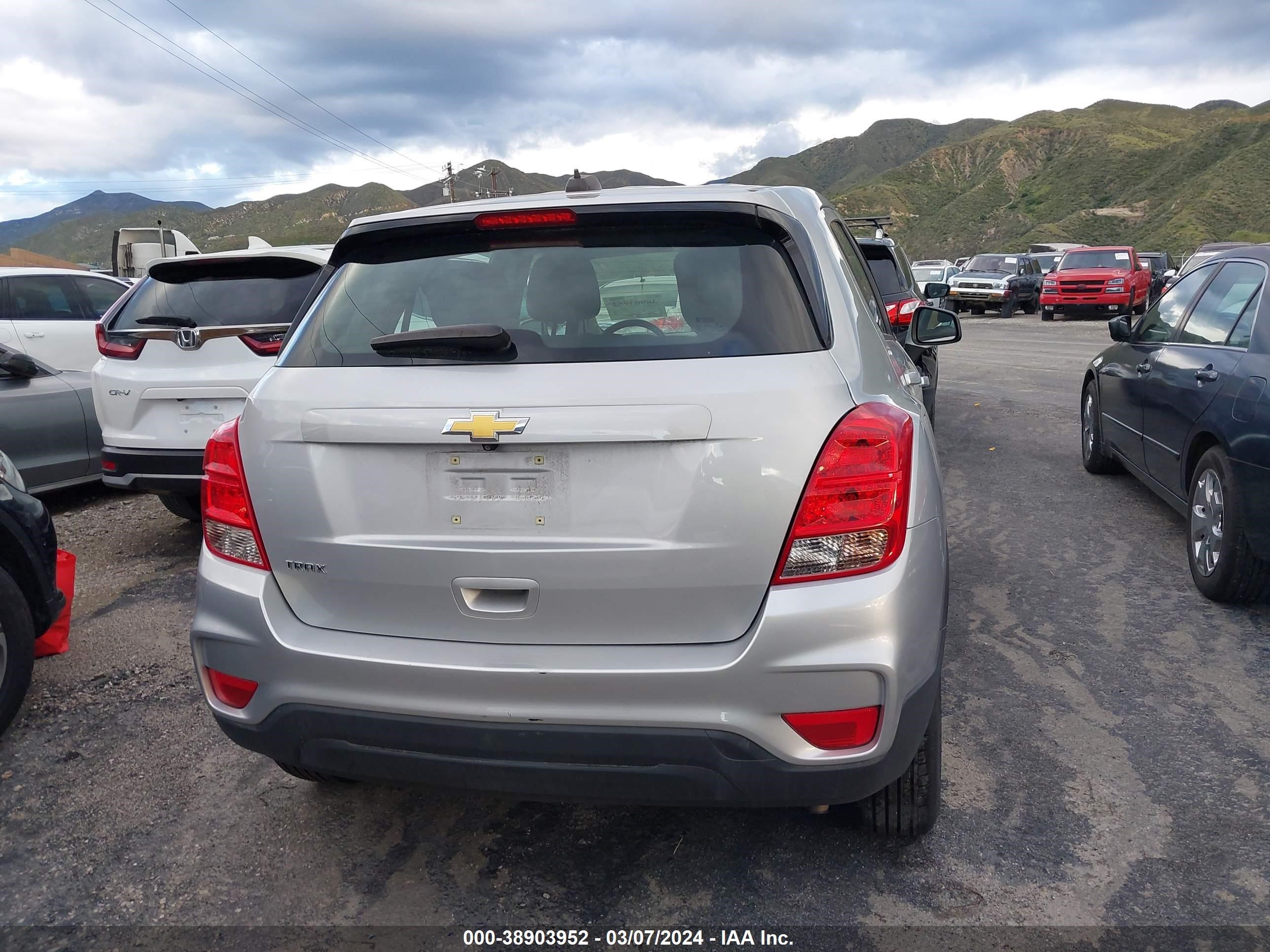 Photo 15 VIN: 3GNCJKSB0KL317200 - CHEVROLET TRAX 