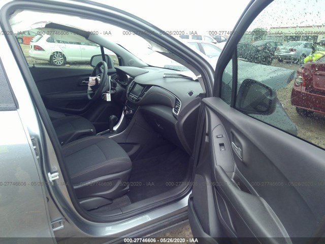 Photo 4 VIN: 3GNCJKSB0LL159488 - CHEVROLET TRAX 