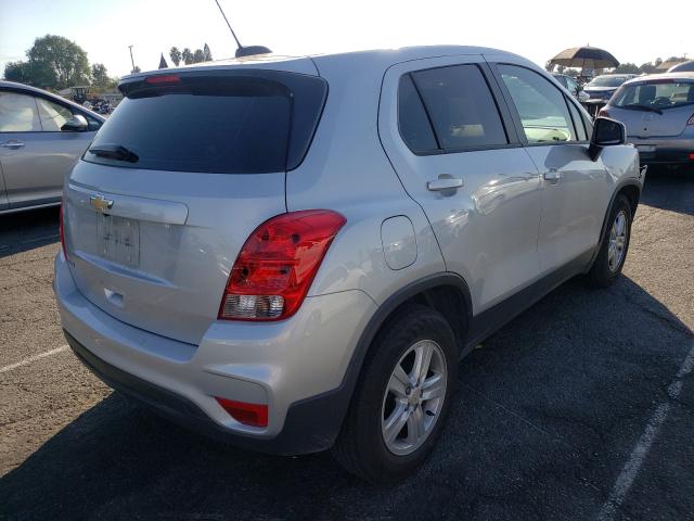 Photo 3 VIN: 3GNCJKSB0LL306067 - CHEVROLET TRAX LS 