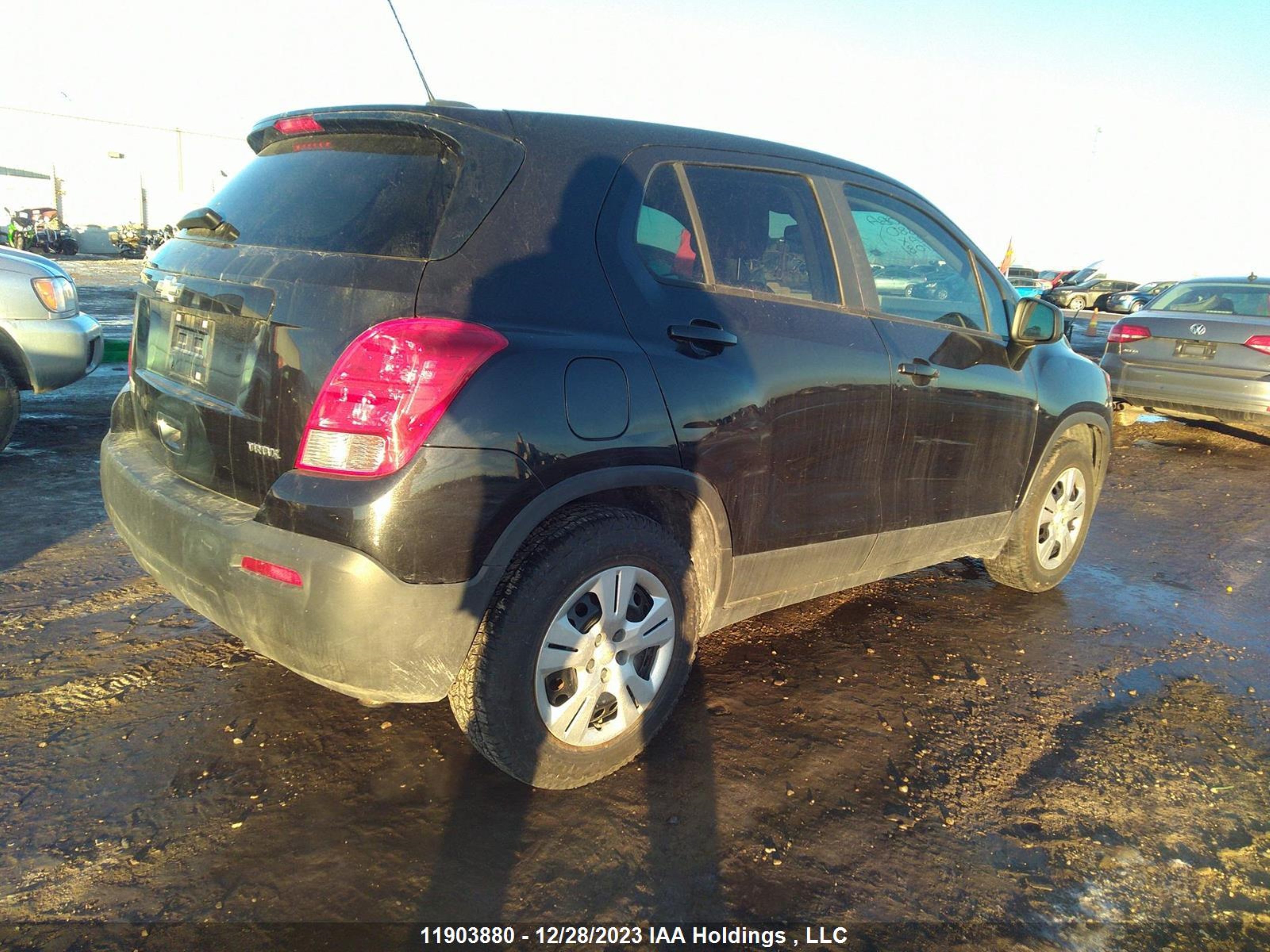 Photo 3 VIN: 3GNCJKSB1FL221081 - CHEVROLET TRAX 