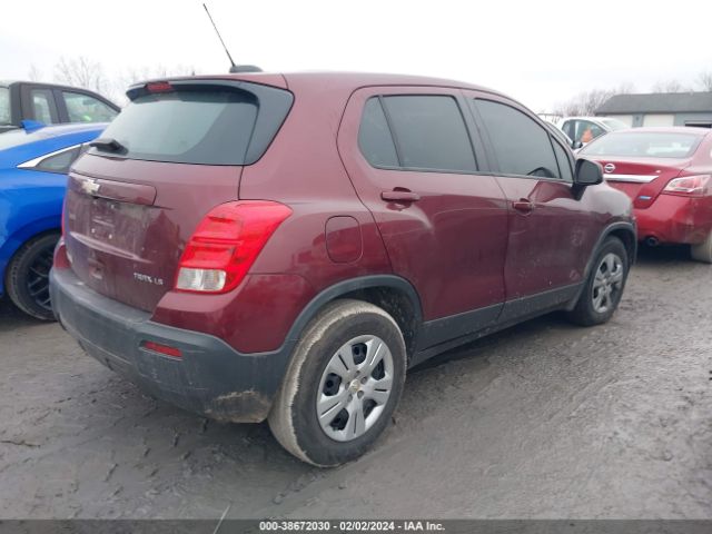 Photo 3 VIN: 3GNCJKSB1GL246497 - CHEVROLET TRAX 