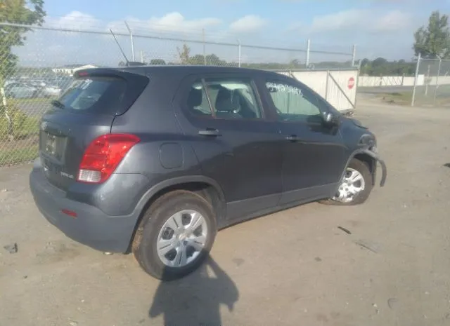 Photo 3 VIN: 3GNCJKSB1GL270461 - CHEVROLET TRAX 