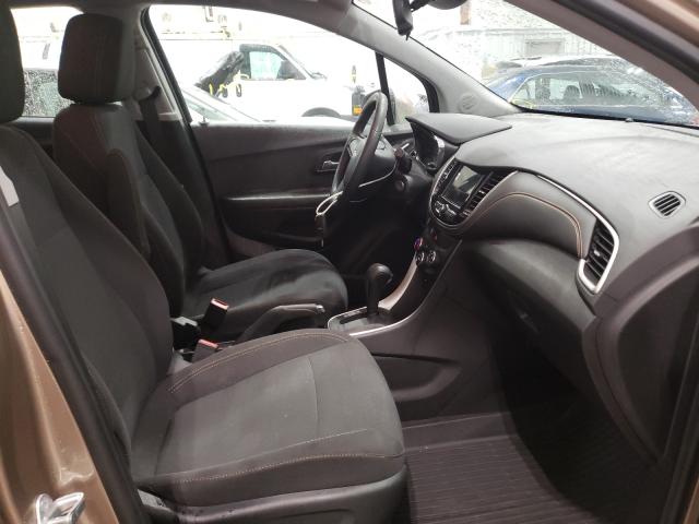 Photo 4 VIN: 3GNCJKSB1JL249147 - CHEVROLET TRAX LS 