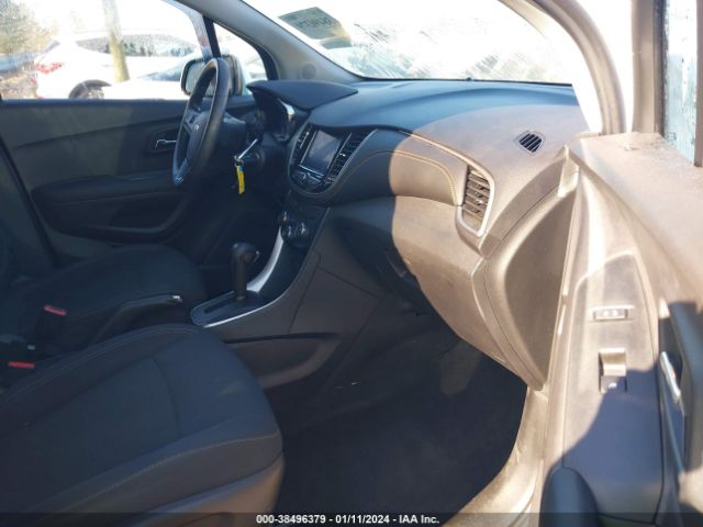 Photo 4 VIN: 3GNCJKSB1LL343273 - CHEVROLET TRAX 