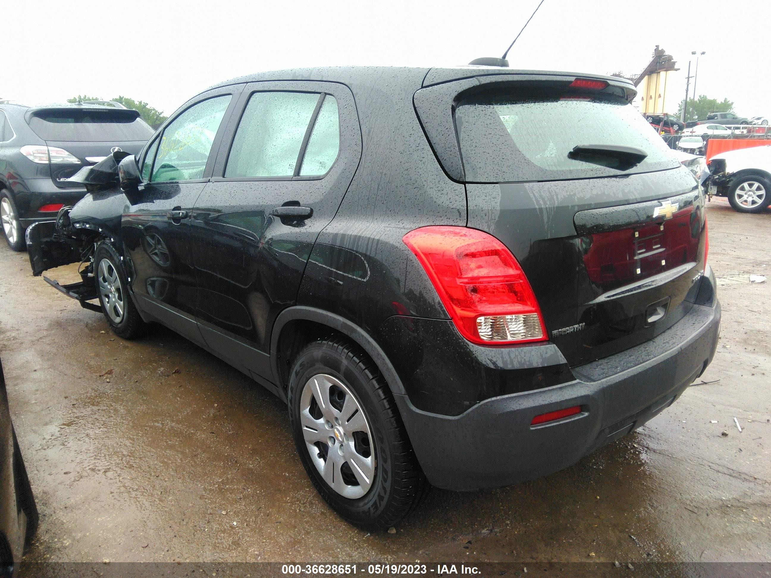 Photo 2 VIN: 3GNCJKSB2FL227861 - CHEVROLET TRAX 