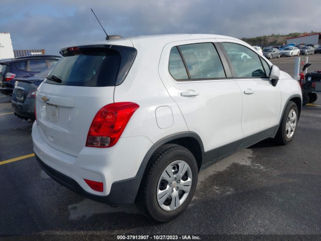 Photo 3 VIN: 3GNCJKSB2HL211615 - CHEVROLET TRAX 