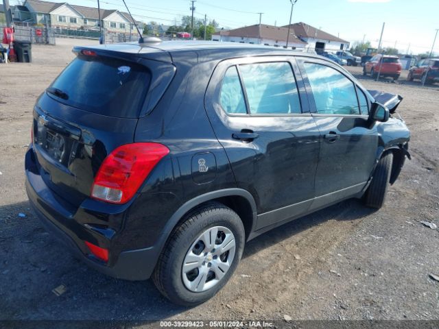 Photo 3 VIN: 3GNCJKSB2HL278800 - CHEVROLET TRAX 