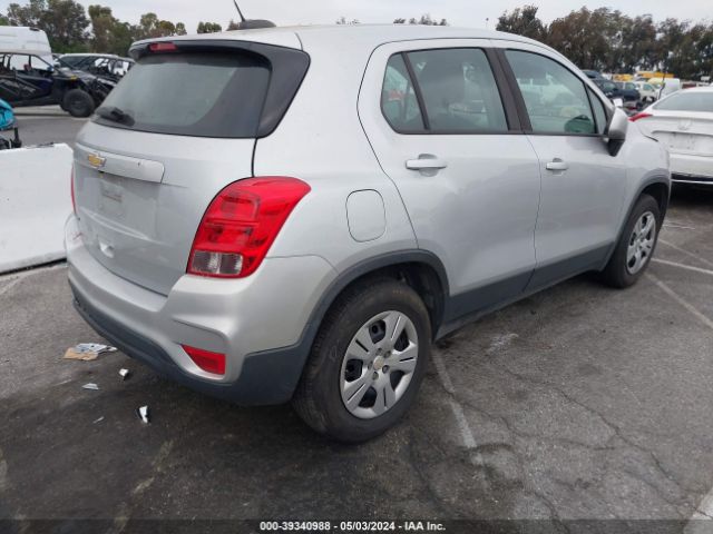 Photo 3 VIN: 3GNCJKSB2HL288100 - CHEVROLET TRAX 