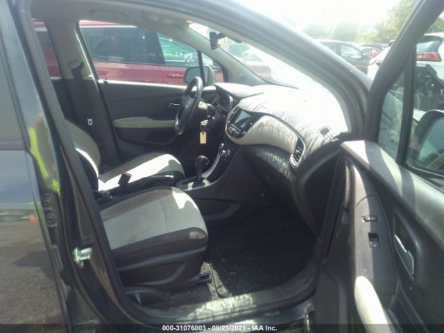 Photo 4 VIN: 3GNCJKSB2KL209984 - CHEVROLET TRAX 