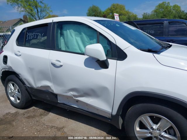 Photo 5 VIN: 3GNCJKSB2KL236408 - CHEVROLET TRAX 