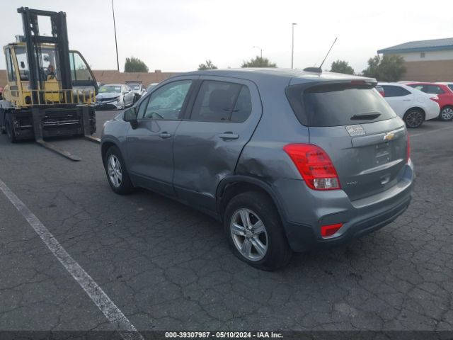 Photo 2 VIN: 3GNCJKSB2LL257776 - CHEVROLET TRAX 