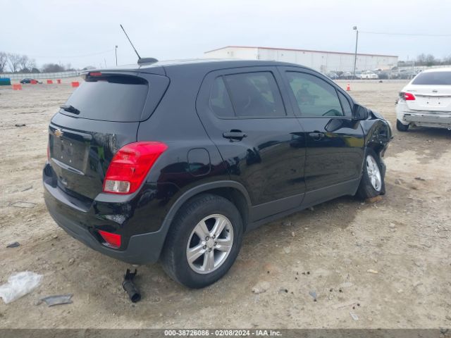 Photo 3 VIN: 3GNCJKSB2LL283813 - CHEVROLET TRAX 