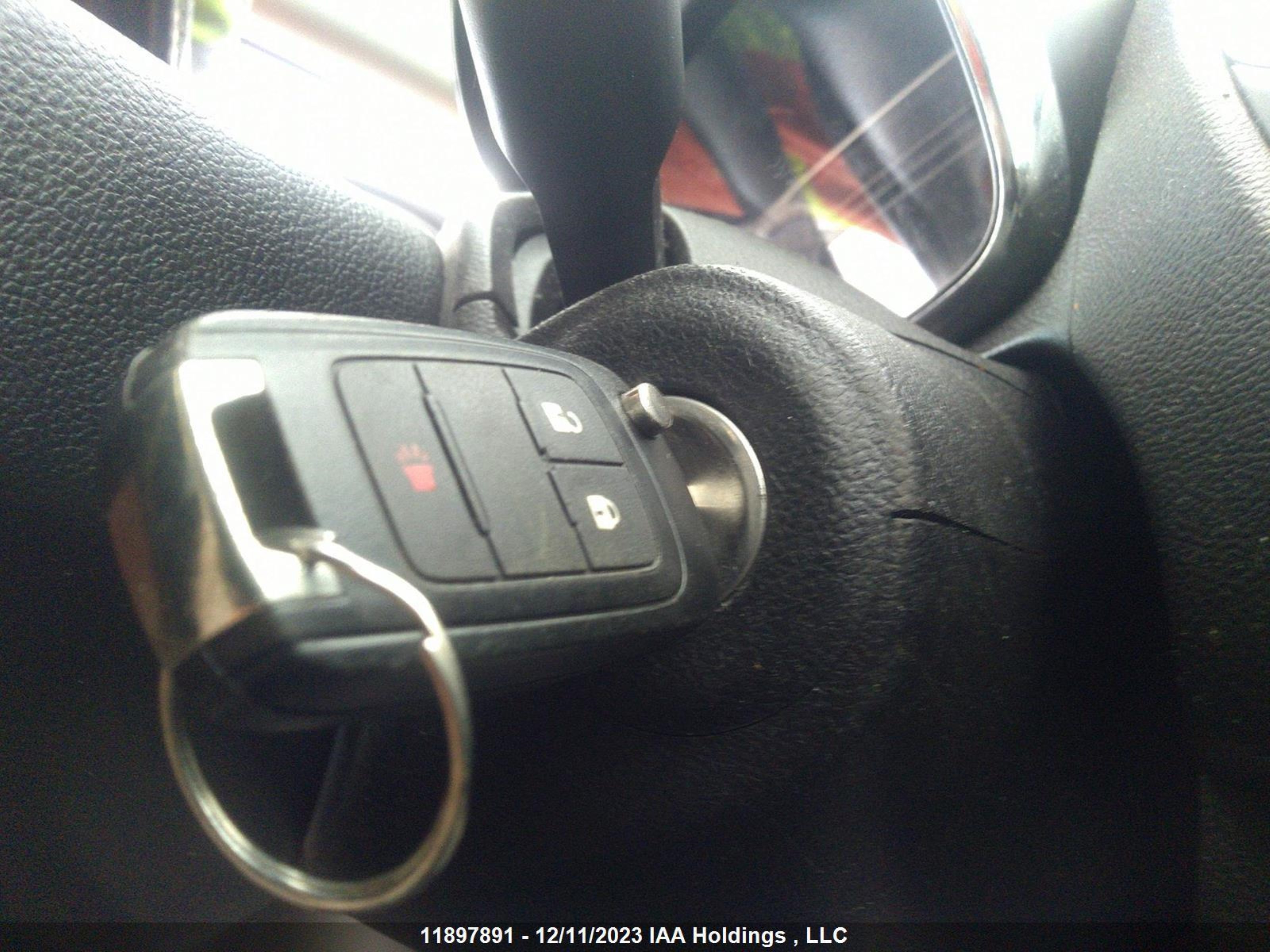 Photo 10 VIN: 3GNCJKSB3DL207017 - CHEVROLET TRAX 