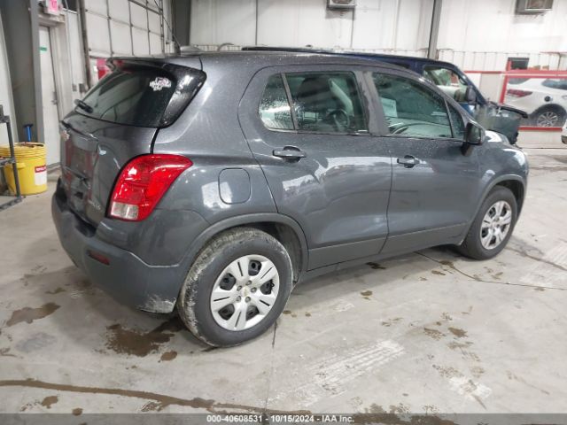 Photo 3 VIN: 3GNCJKSB3GL244542 - CHEVROLET TRAX 