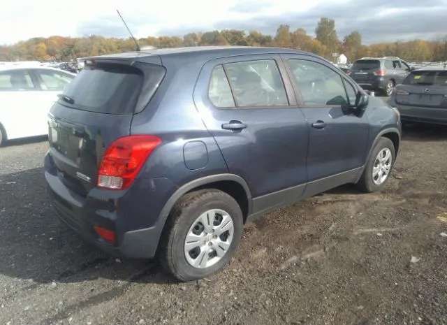 Photo 3 VIN: 3GNCJKSB3JL274485 - CHEVROLET TRAX 