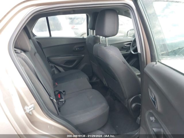 Photo 7 VIN: 3GNCJKSB3JL313916 - CHEVROLET TRAX 