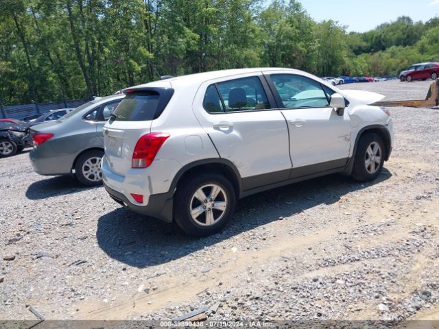 Photo 3 VIN: 3GNCJKSB3KL222937 - CHEVROLET TRAX 