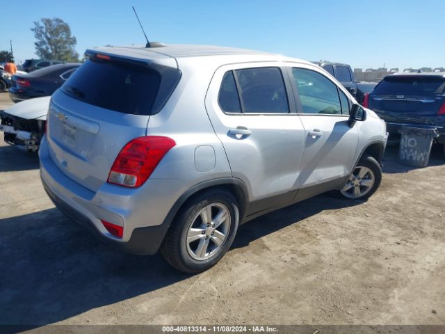 Photo 3 VIN: 3GNCJKSB3KL331964 - CHEVROLET TRAX 