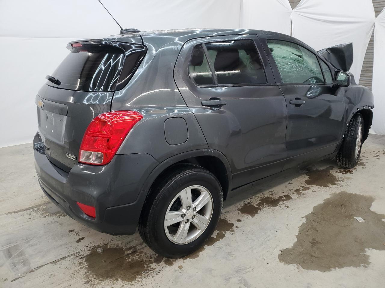 Photo 2 VIN: 3GNCJKSB3LL113072 - CHEVROLET TRAX 