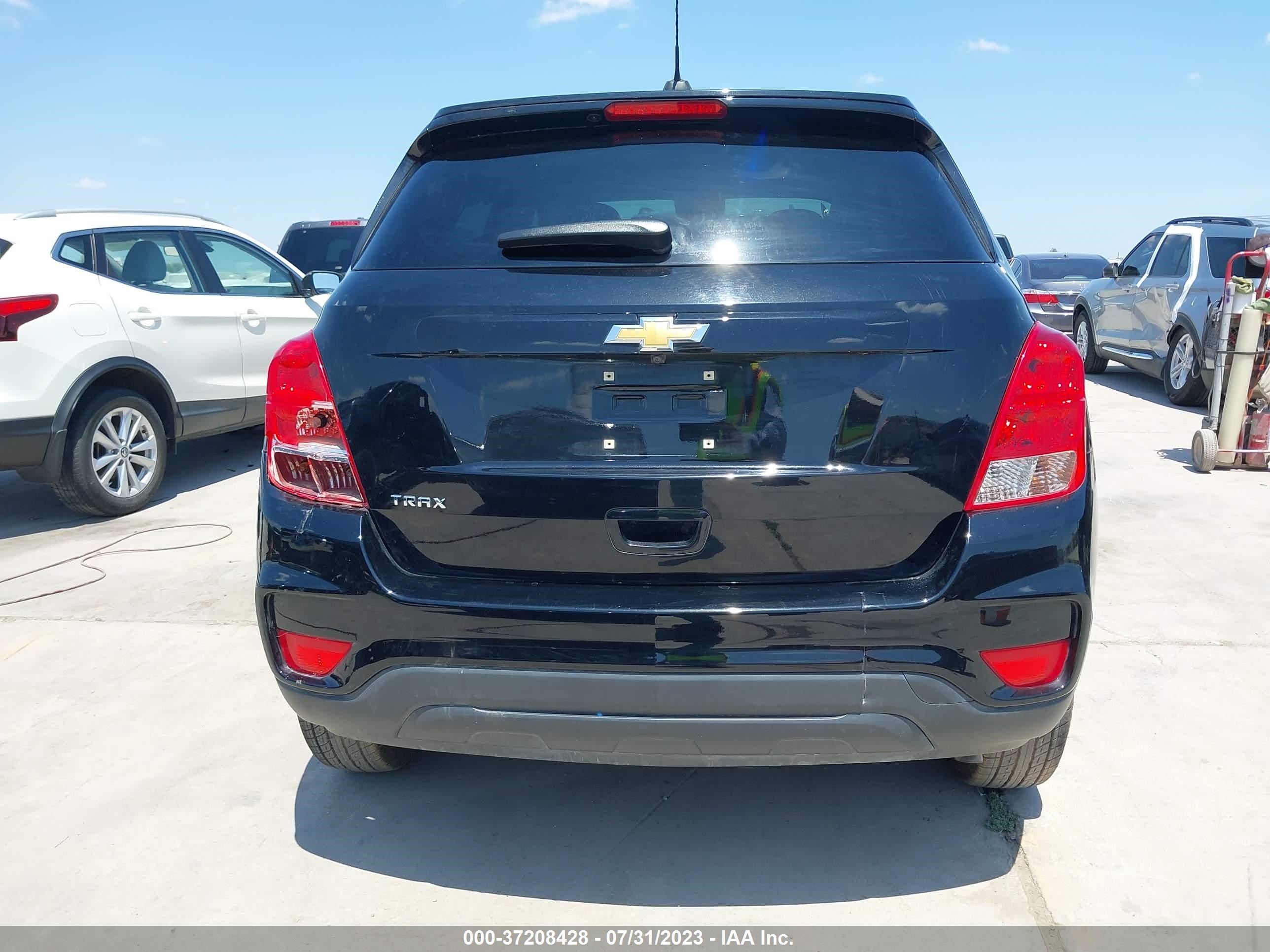 Photo 15 VIN: 3GNCJKSB3LL306242 - CHEVROLET TRAX 