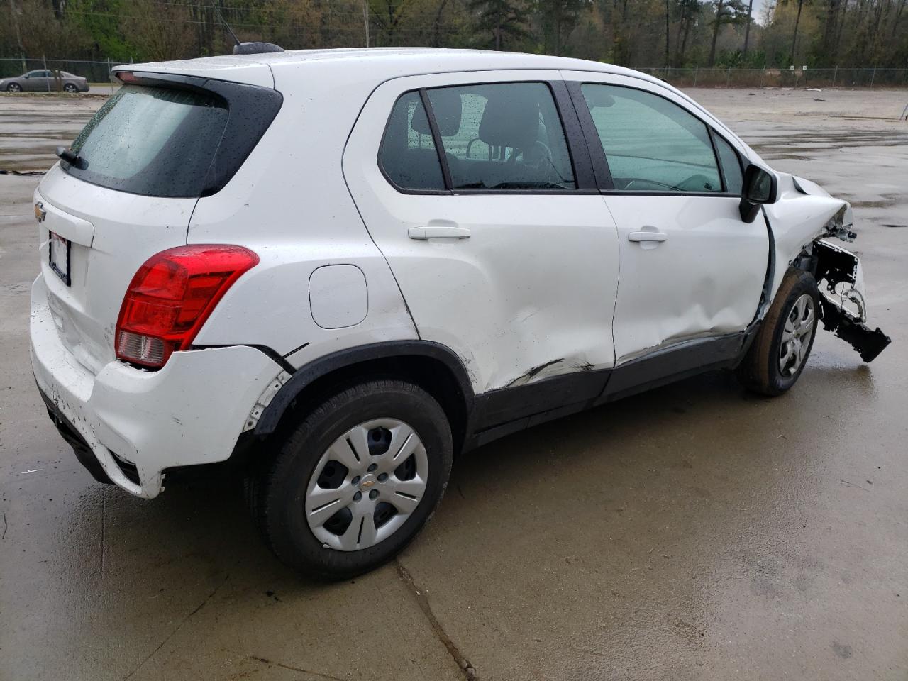 Photo 2 VIN: 3GNCJKSB4JL183922 - CHEVROLET TRAX 