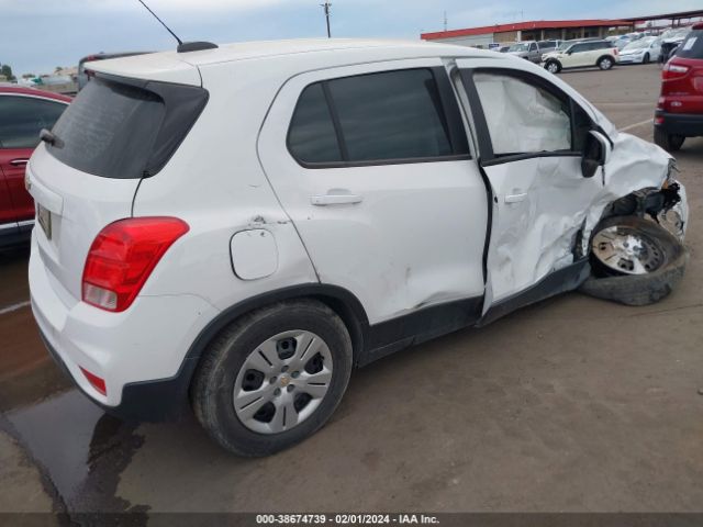 Photo 3 VIN: 3GNCJKSB4JL223237 - CHEVROLET TRAX 