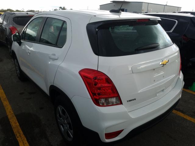 Photo 2 VIN: 3GNCJKSB4JL242600 - CHEVROLET TRAX LS 