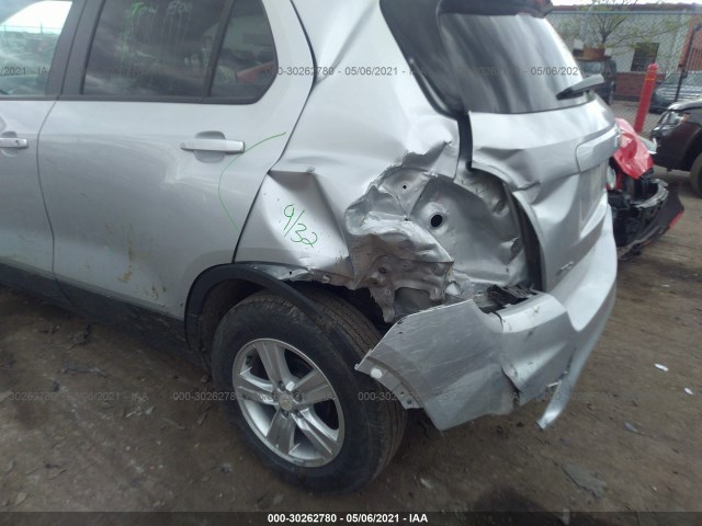 Photo 5 VIN: 3GNCJKSB4KL406428 - CHEVROLET TRAX 