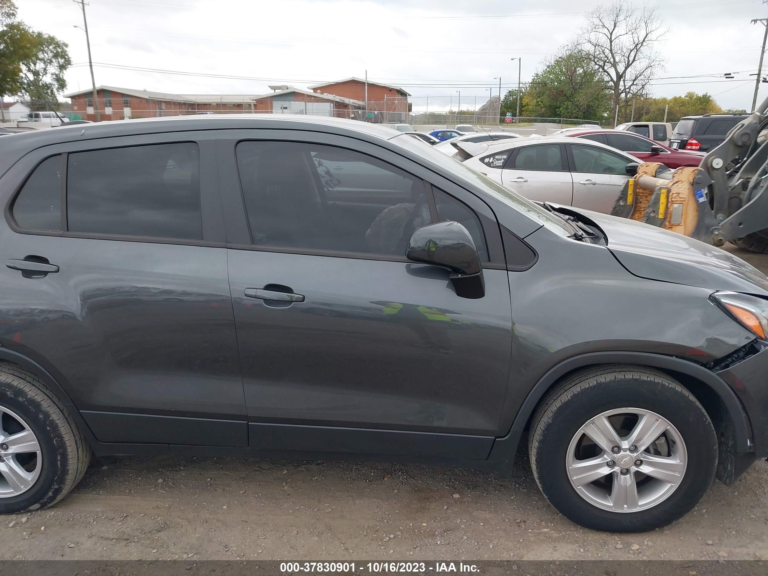 Photo 12 VIN: 3GNCJKSB4LL265300 - CHEVROLET TRAX 