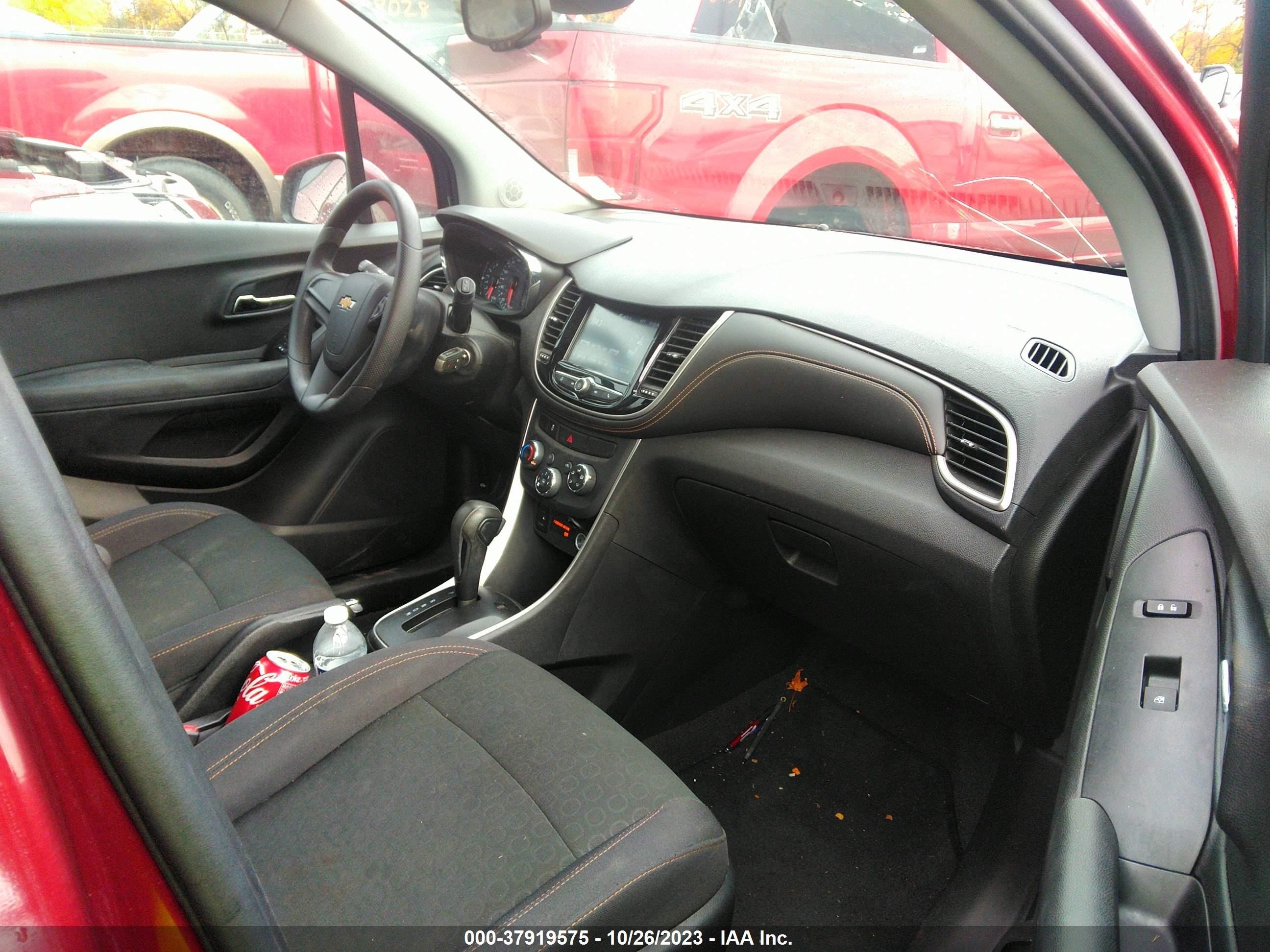 Photo 4 VIN: 3GNCJKSB5HL175029 - CHEVROLET TRAX 