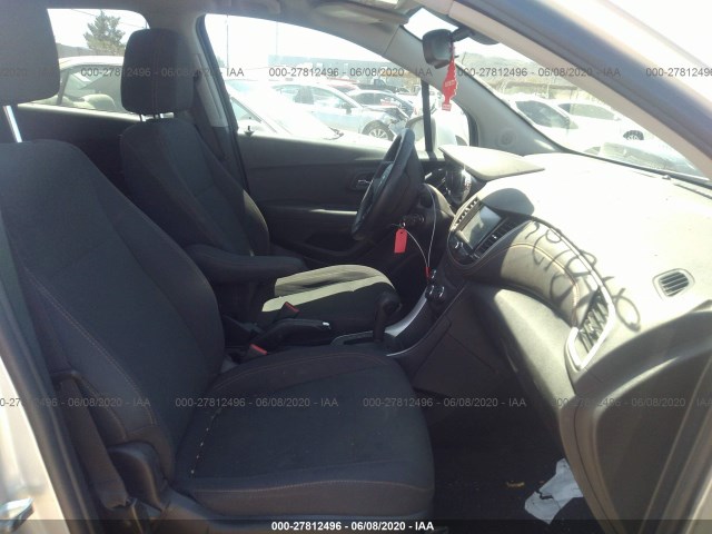 Photo 4 VIN: 3GNCJKSB5HL203525 - CHEVROLET TRAX 