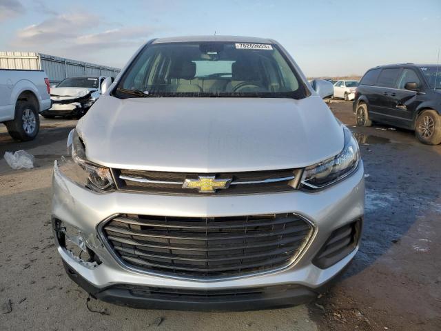 Photo 4 VIN: 3GNCJKSB5JL244405 - CHEVROLET TRAX 