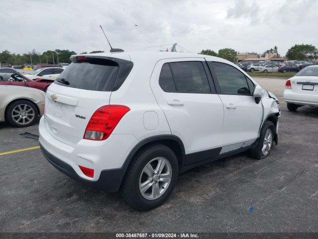 Photo 3 VIN: 3GNCJKSB5KL259889 - CHEVROLET TRAX 