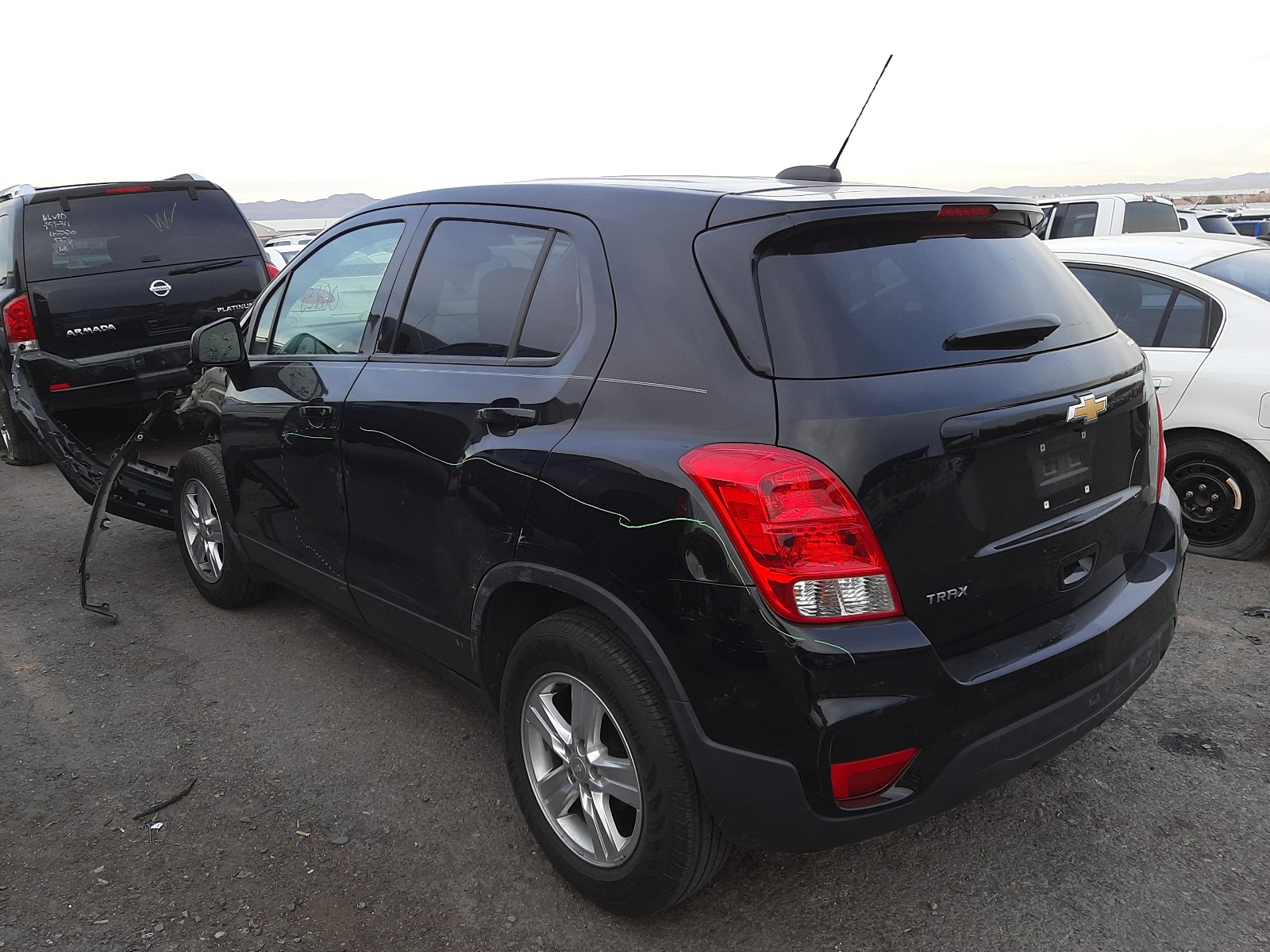 Photo 2 VIN: 3GNCJKSB5KL298241 - CHEVROLET TRAX LS 