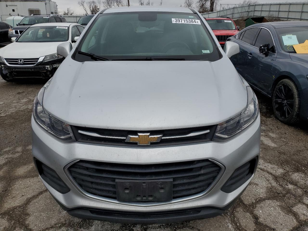 Photo 4 VIN: 3GNCJKSB5LL135137 - CHEVROLET TRAX 